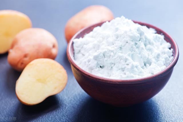 买淀粉时，不知道该怎么选？学会这3种淀粉的用法，让你秒变大厨