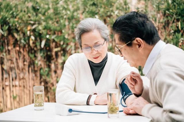 我国老龄化速度惊人！合理营养，健康方式正在被呼唤