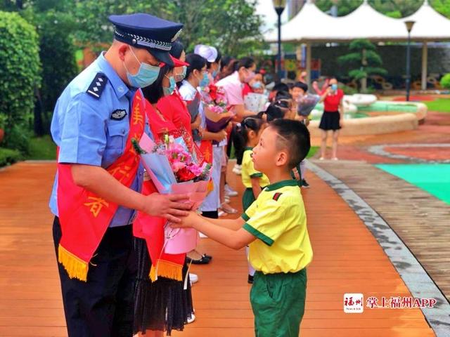 福州日报|小小“神兽”归笼！今天福州幼儿园复课啦