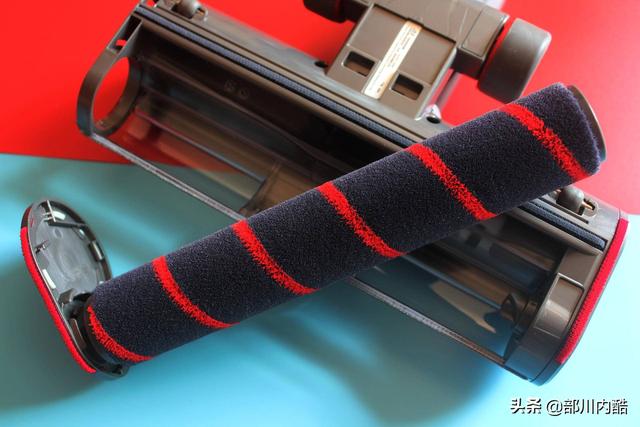 智能除尘吸力大，能吸能拖一体化！小狗T12 Pro无线吸尘器