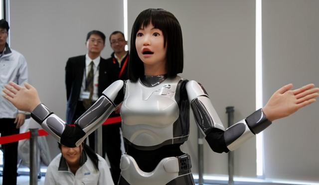 伴侣机器人：中国的实体娃娃制造商们对AI娃娃的摸索道路