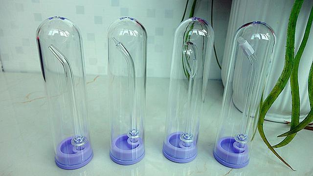 口腔清洁新工具，深度洁牙新体验——罗曼与丁香医生联名款冲牙器