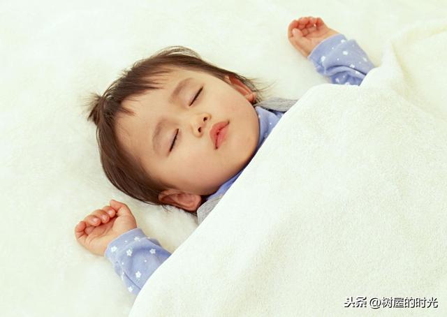 你的育儿经▲护理满月宝宝时,都有哪些方面要注意?快来查缺补漏吧