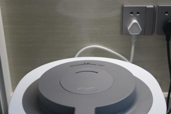 是电饭煲又是压力锅，臻米FY1技多不压身，让我爱上烹饪的感觉