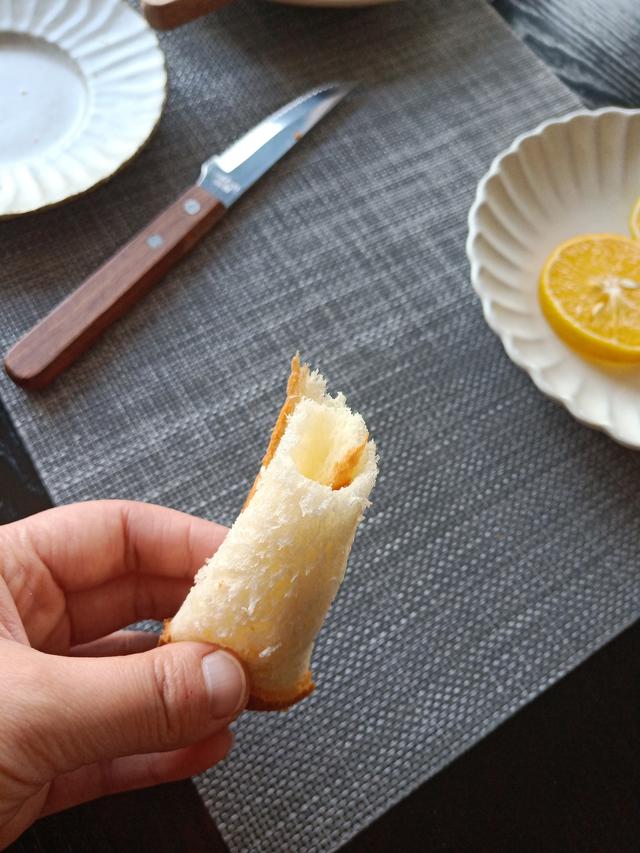 老婆做面包也偷懒，面团不发酵，第二天还柔软拉丝，开心到大笑