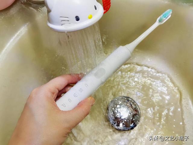 南卡Shiny电动牙刷，开启洁牙新时代