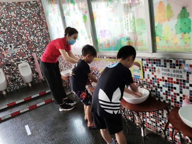 超级宝妈|荔湾|上九路幼儿园萌娃返校!家长记得做好这些事哦