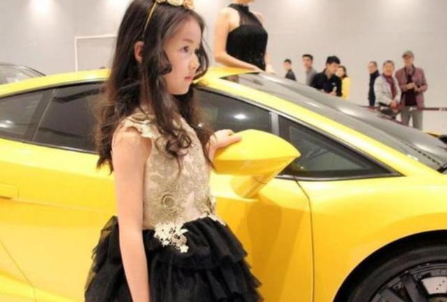 #你的育儿经#啃老族逐渐变老后，又出现了一批“啃小族”，比啃老族更过分