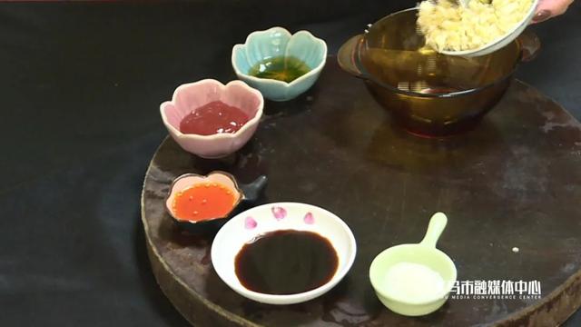 天冷了，来一道热乎乎的白菜肥牛锅吧