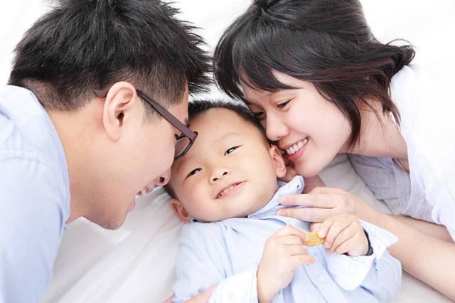 「超级宝妈」不在孩子面前吵架,该成为父母共识!有孩子后,有些责任不得不担