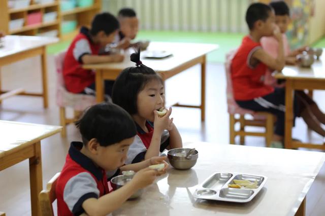 爱心总动员|不负时光 重燃希望 丨 文圣路（主园）幼儿复园一日生活纪实