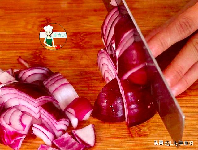 入冬后要多吃鱼，分享鱼肉懒人做法，不加一滴水，出锅鲜香又营养