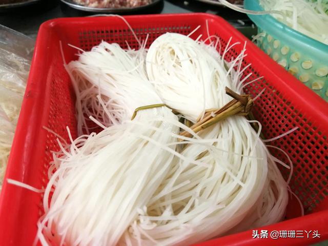 旅行柚子君■广东清远的“特色”美食，六道工艺，粉是“方形”的，充满米香味