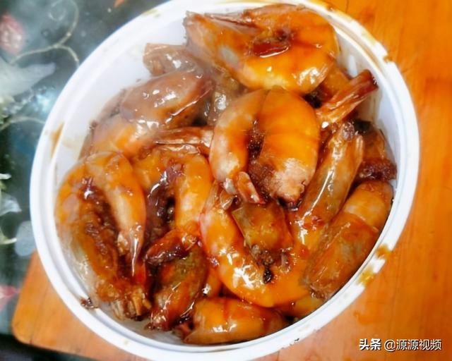 美食推荐：胡萝卜土豆烧牛腩，仔姜炒鸭，剁椒焖鸡块，家常虾做法