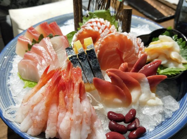 「超级宝妈」这些食物杀伤力太强，孕妈妈吃了宝宝就会不舒服，孕期饮食要小心