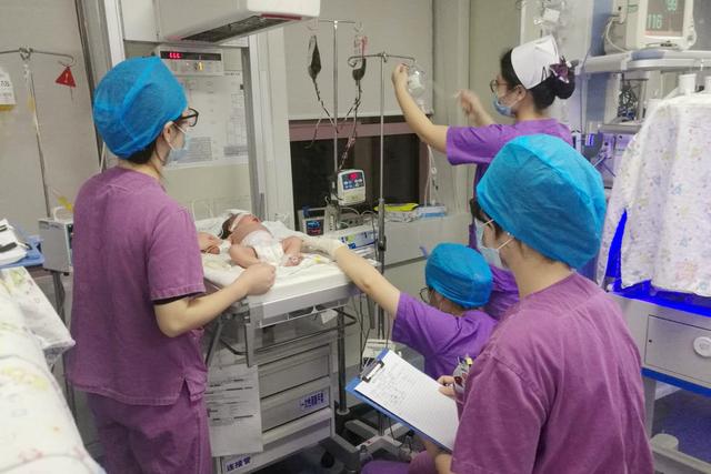 「天使宝贝」照顾新生儿需要抓重点，4个小知识了解一下，宝宝成长身体健康