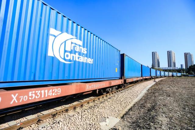 企业进出口的“保障线”1至2月苏州中欧班列发行持续火爆