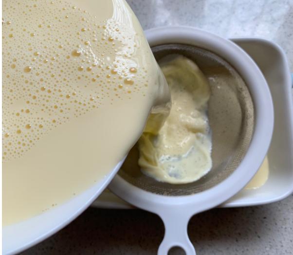 入口即化的奶香焦糖布丁，孩子的最爱，1勺接着1勺吃不停