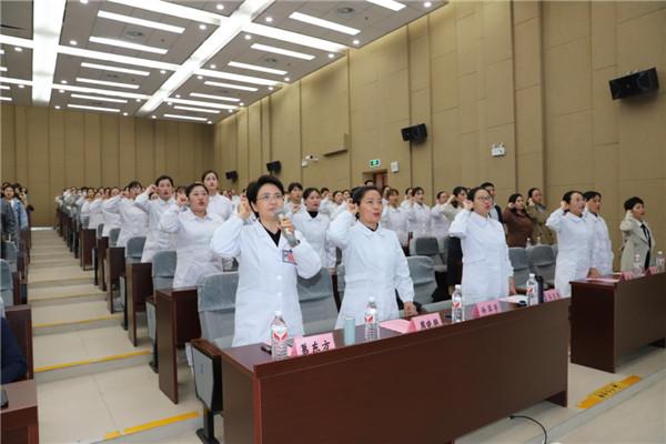 医院|淮安医院“纪念第110个5.12国际护士节活动”护理工作总结表彰暨先进事迹宣讲大会