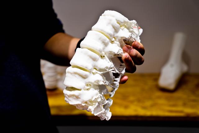 渭南高新硬科技3D打印鞋来了！为你“量脚定制”限量款