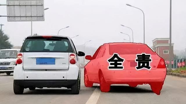 究竟为什么不能右侧超车？看完就懂了！