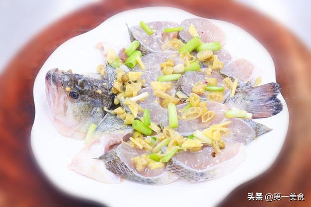 温柔的女人|非常适合孩子吃的鱼，肉嫩刺少、营养全面好吸收，比牛羊肉便宜
