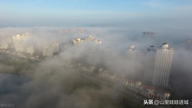 伸手不见五指，多地出现浓雾