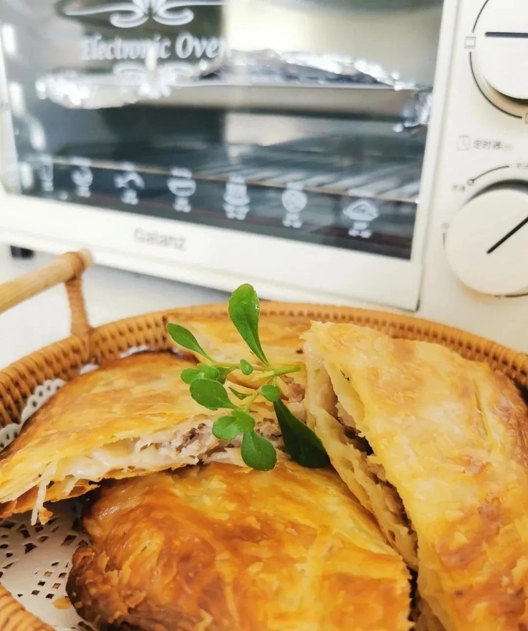 馅饼|别再和面了！手抓饼也能做鲜香爆汁的馅儿饼