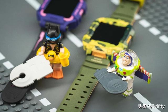 旗舰对决-为何近一倍差价？360儿童手表S2与小天才Z6横评