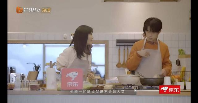 亏得不允许谈恋爱，否则易烊千玺得“祸害”多少女生啊|资讯早知道