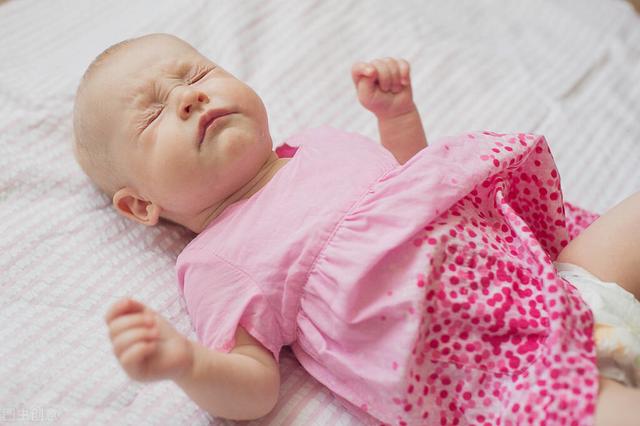新生儿有这些情况，别慌张，根本不是病