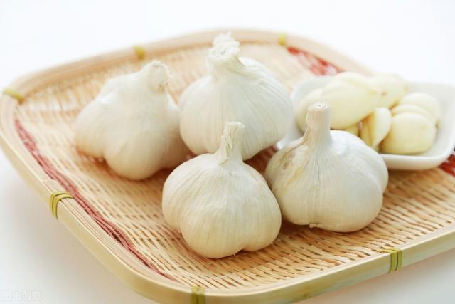 一旦确诊癌症，一定要尽量多吃4种食物