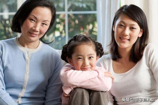 #超级宝妈#宅家上课的那些日子，有一种痛叫做“丈母娘育儿”，但愿你家没有
