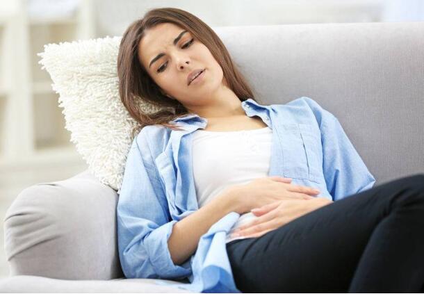 女性起床小便后，尿液有这四个表现，警惕妇科疾病找上你