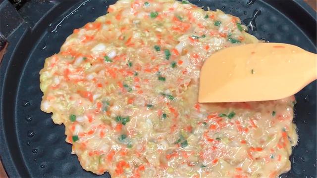 家常蔬菜早餐饼做法，柔软不发硬，营养丰富，老人孩子都爱吃