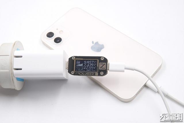 这里有49只65W充电器，给iPhone12充电效果如何？