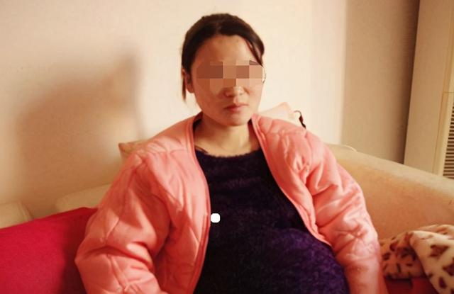 孕妇天天吃葡萄，说能生大眼睛宝宝，孩子一出生医生怒骂