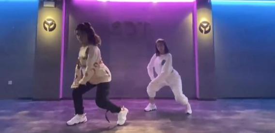 那抹微光|汪峰大女儿参赛获冠军，章子怡激动发文：老母亲骄傲