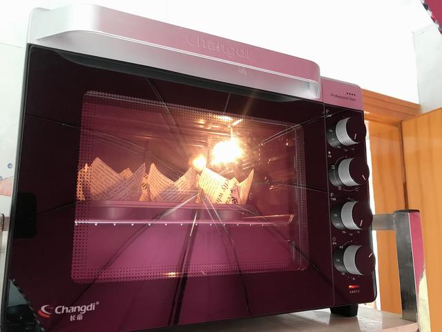 别在吃蛋挞了，尝尝这个“土豆杂蔬塔”：多元化的味道组合，真香