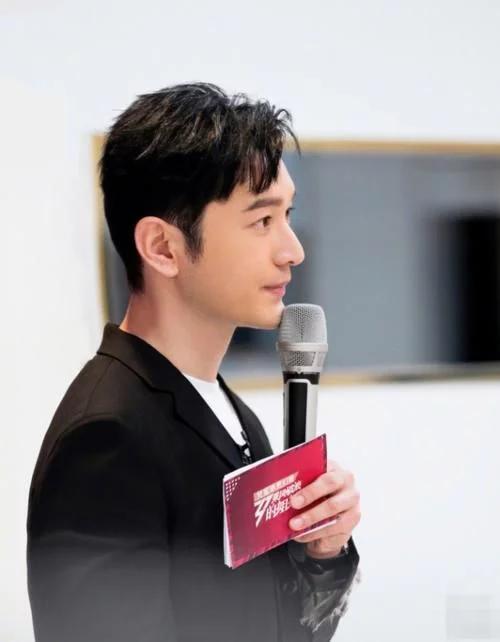 两须的猫|黄晓明才是被大众低估的男演员？难怪姐姐们都要让他三分