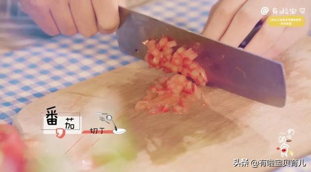 【你的育儿经】酸酸甜甜易消化，补锌辅食的好选择「酸甜鸡肉乌冬面」