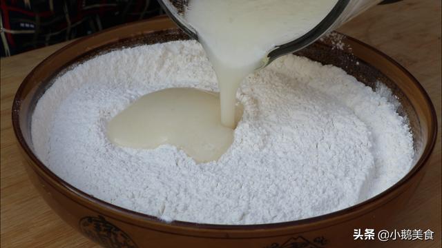 超级宝妈■春天多给孩子吃梨，做成小饼太香了，无水无油营养高，越嚼越好吃