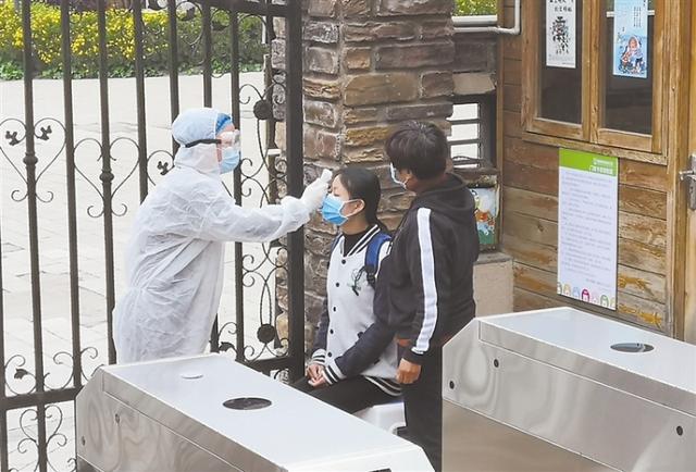全国党媒信息公共平台:医校携手抗疫 呵护幼儿健康