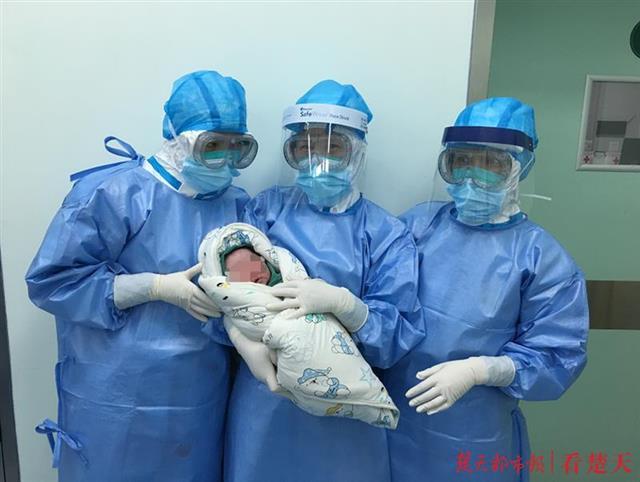你的育儿经：孕妇两个月未产检，足月发现胎儿巨大，剖宫产下健康宝宝