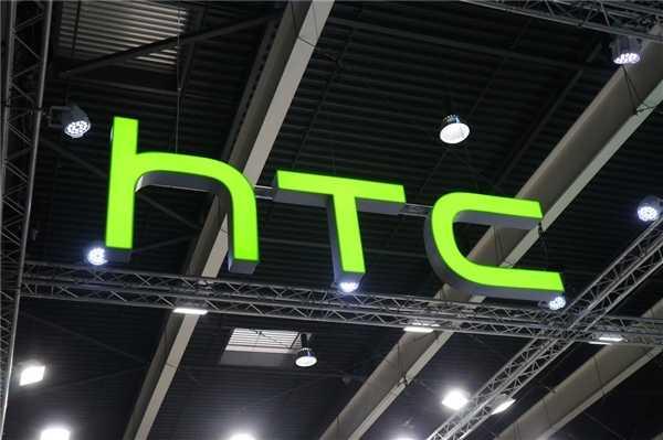 「勇哥科技」熟悉的火腿肠回归了！HTC发布新机Wildfire R70