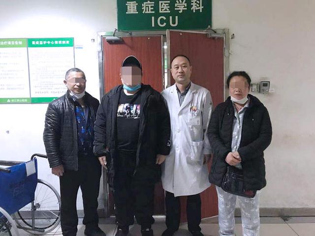 小龙|三四个成年人都搬不动！杭州萧山ICU来了个280斤的重量级患者，他是个快递小哥