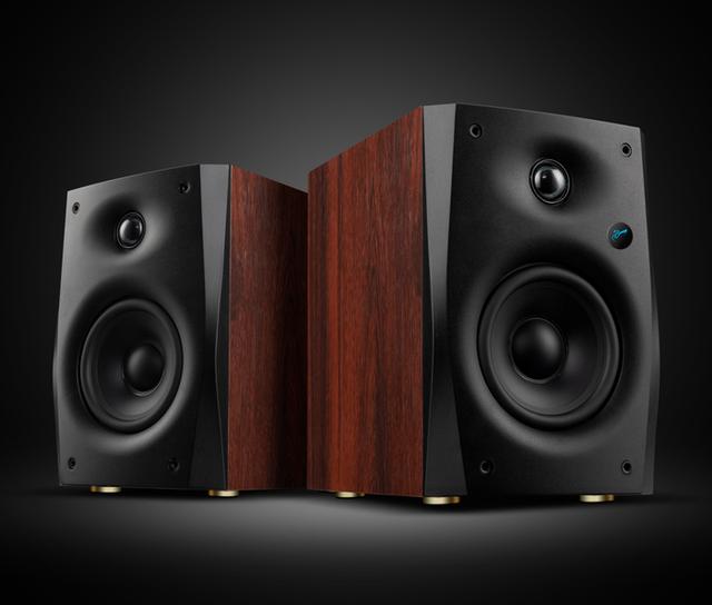 玩转桌面影音--HiVi-Swans D1100蓝牙有源音响