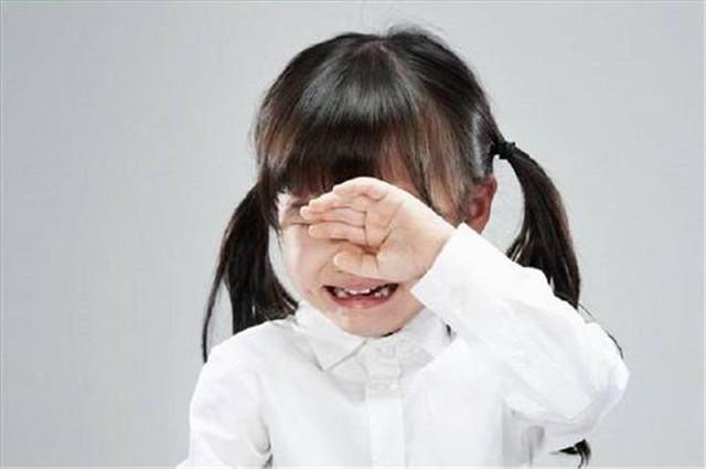 「超级宝妈」当孩子主动要钱，父母这种行为，直接影响孩子的格局