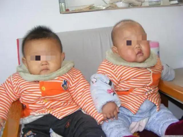 超级宝妈▲90后宝妈冲着大宝颜值生二胎，结果却“翻车了”，网友：失策了