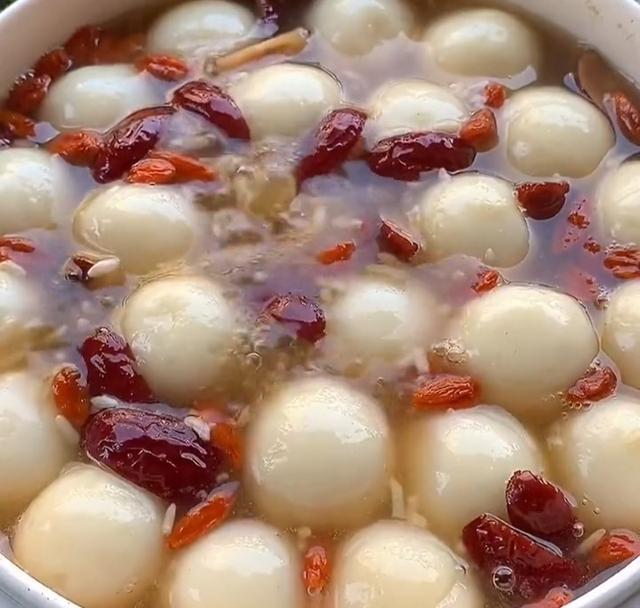 冬季山药这样吃，好吃又营养，香甜绵软又热乎，孩子迷上它